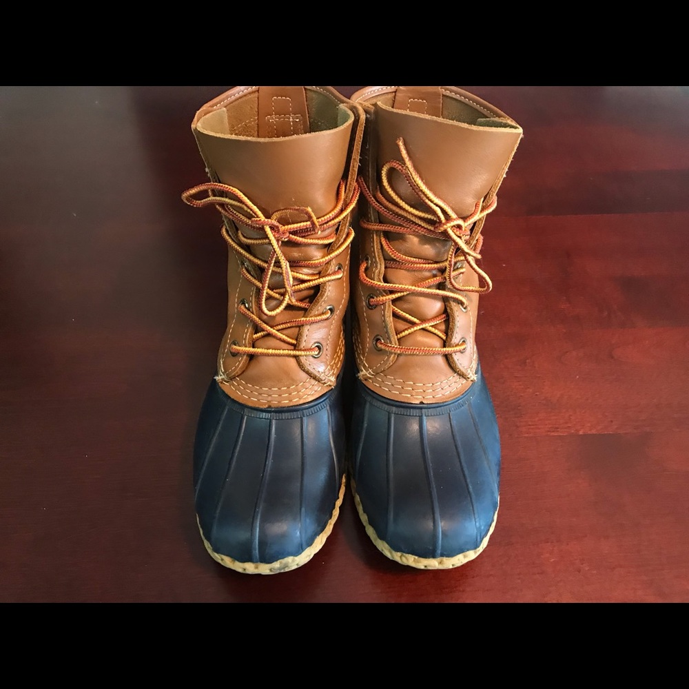 Women’s LL Bean Boot 8” Tan/Navy